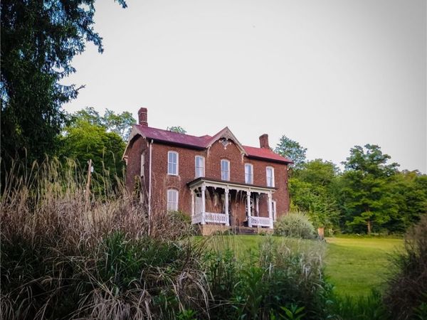 389 Rices Landing Rd, East Millsboro, PA 15433