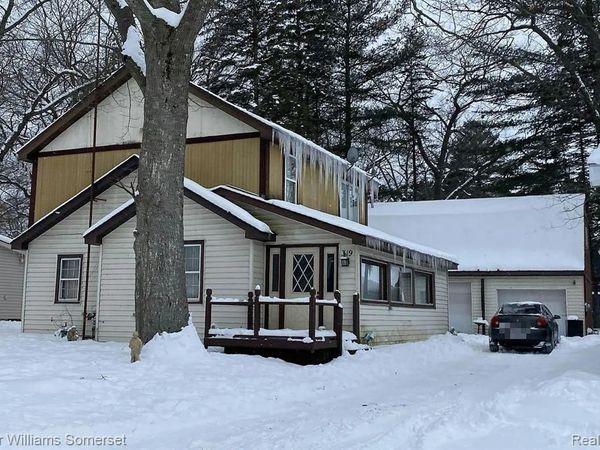 319 Beverly Drive , Denton Twp, MI 48651