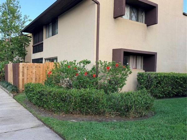 720 N VILLAGE DRIVE N, Unit 103, ST PETERSBURG, FL 33716