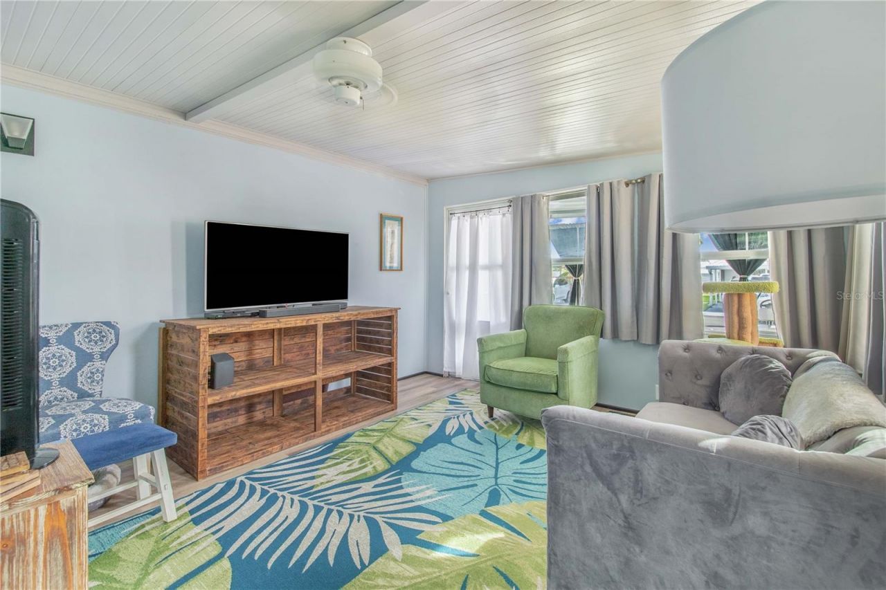 475 Pine Loop, Frostproof, FL 33843 Photo