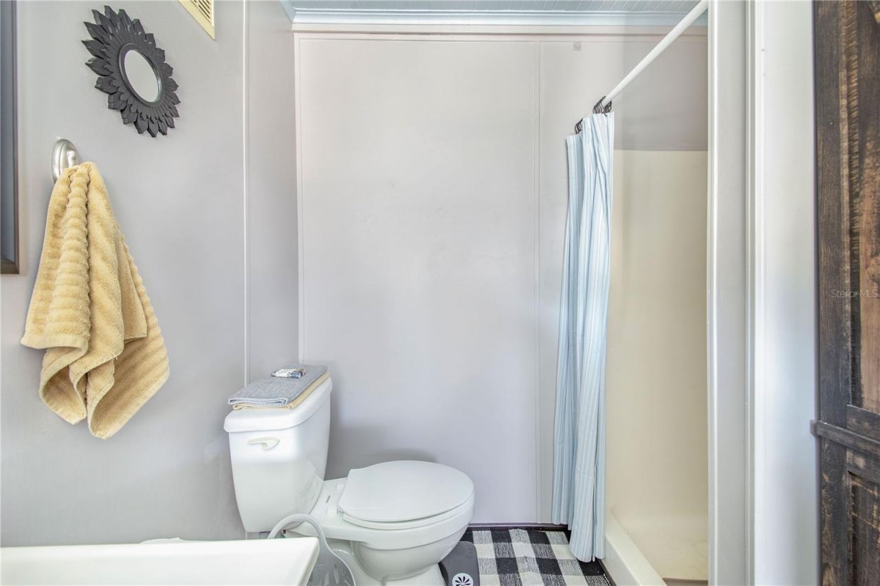 475 Pine Loop, Frostproof, FL 33843 Photo