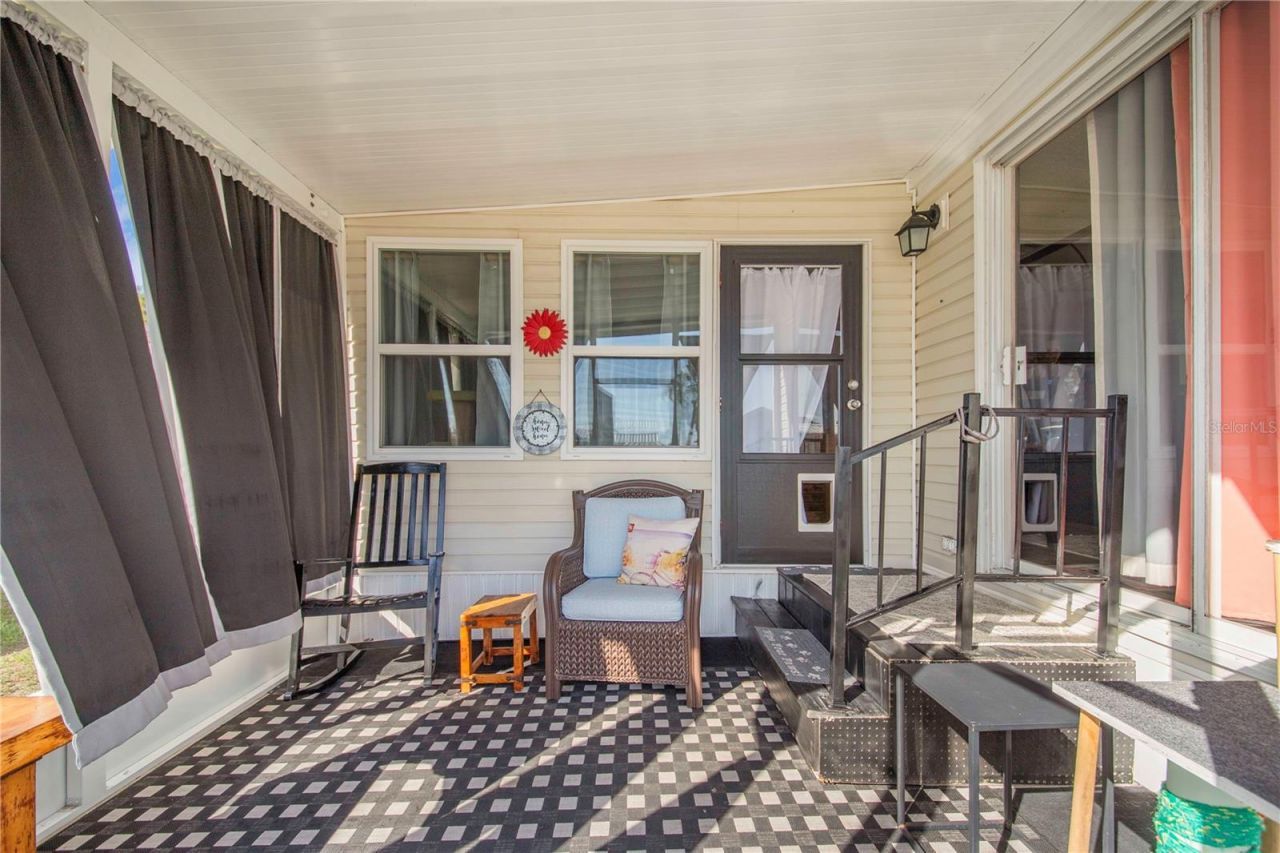 475 Pine Loop, Frostproof, FL 33843 Photo