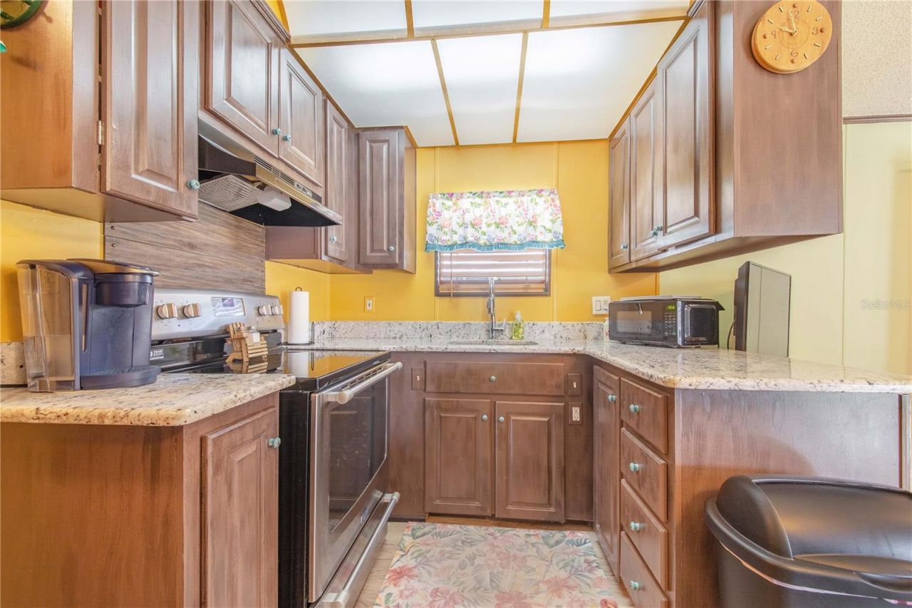 475 Pine Loop, Frostproof, FL 33843 Photo