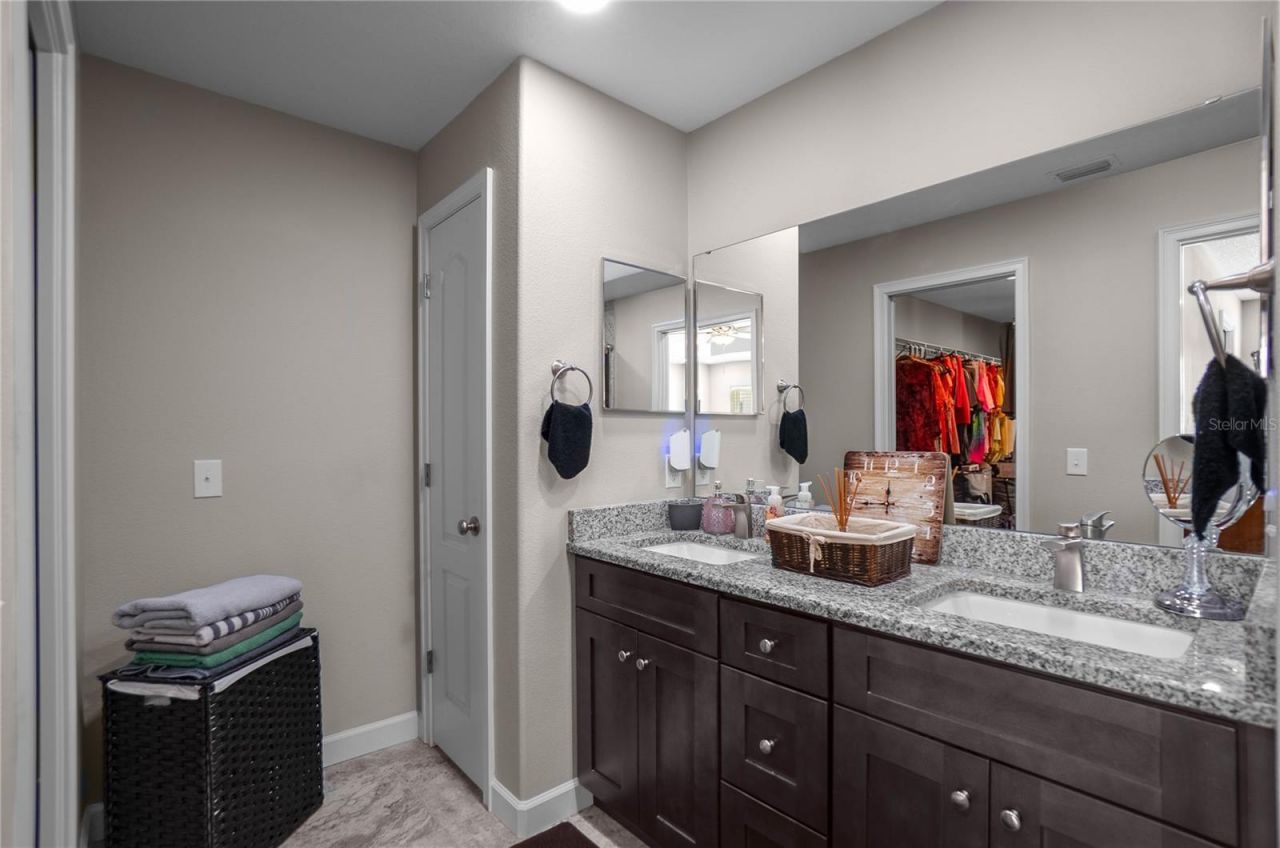 4330 W Drake Lane , Dunnellon, FL 34433 Photo