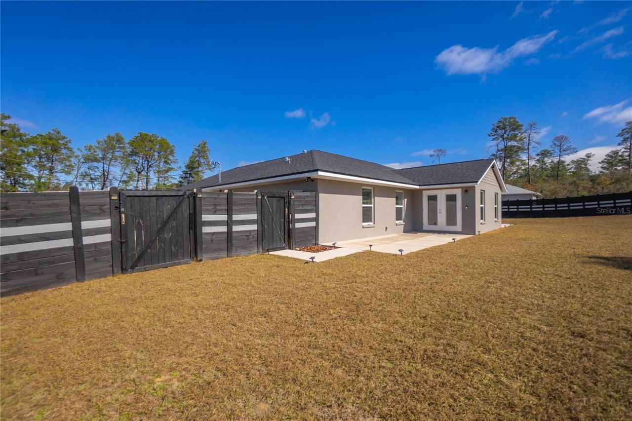 4330 W Drake Lane , Dunnellon, FL 34433 Photo