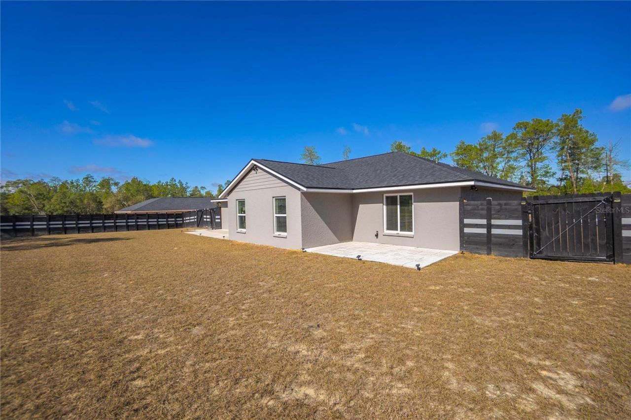 4330 W Drake Lane , Dunnellon, FL 34433 Photo