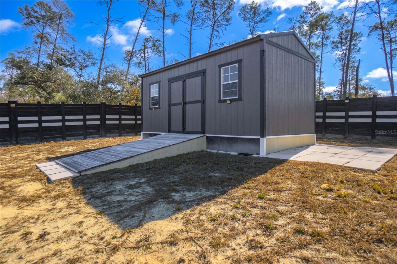 4330 W Drake Lane , Dunnellon, FL 34433 Photo