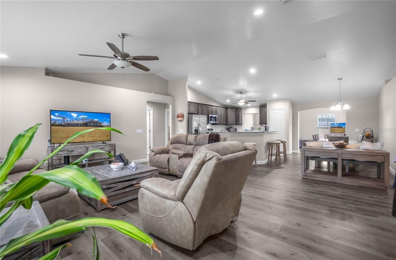 4330 W Drake Lane , Dunnellon, FL 34433 Photo