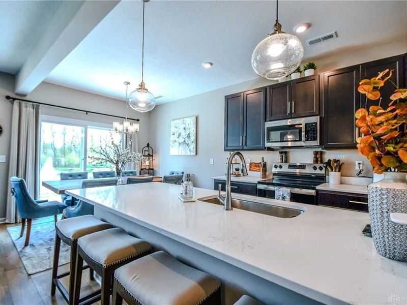 1630 S Golden Clove Bend, Sugarcreek Township, OH 45305 Photo 10