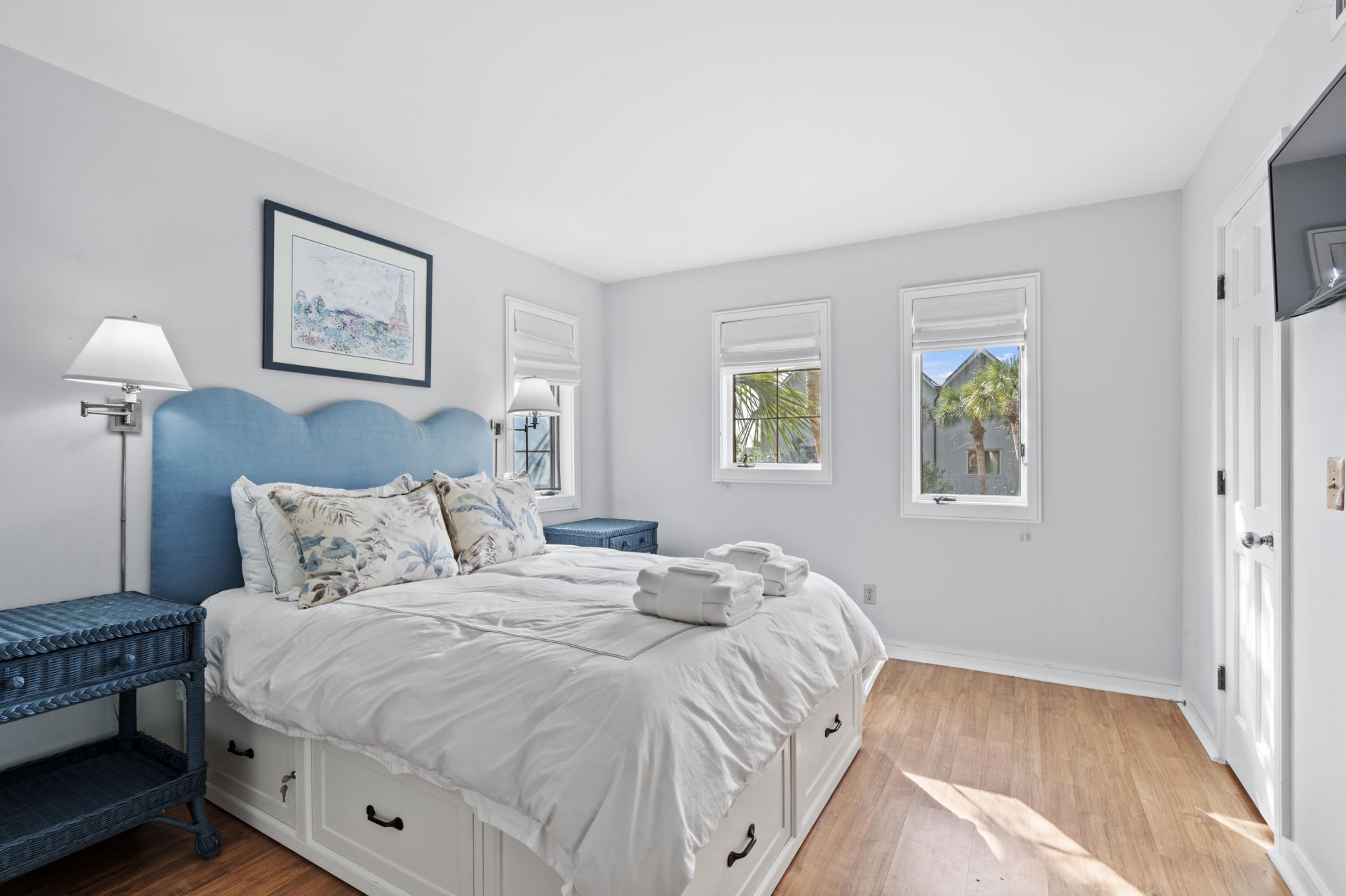 4225 Mariners Watch Drive Photo 8