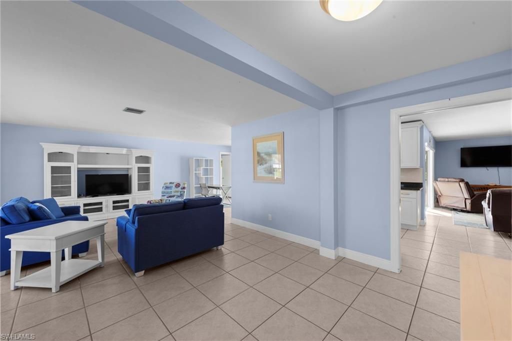 710 SE 43rd St , Cape Coral, FL 33904 Photo