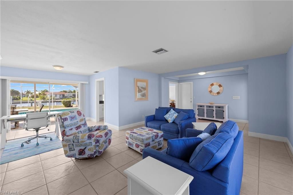 710 SE 43rd St , Cape Coral, FL 33904 Photo