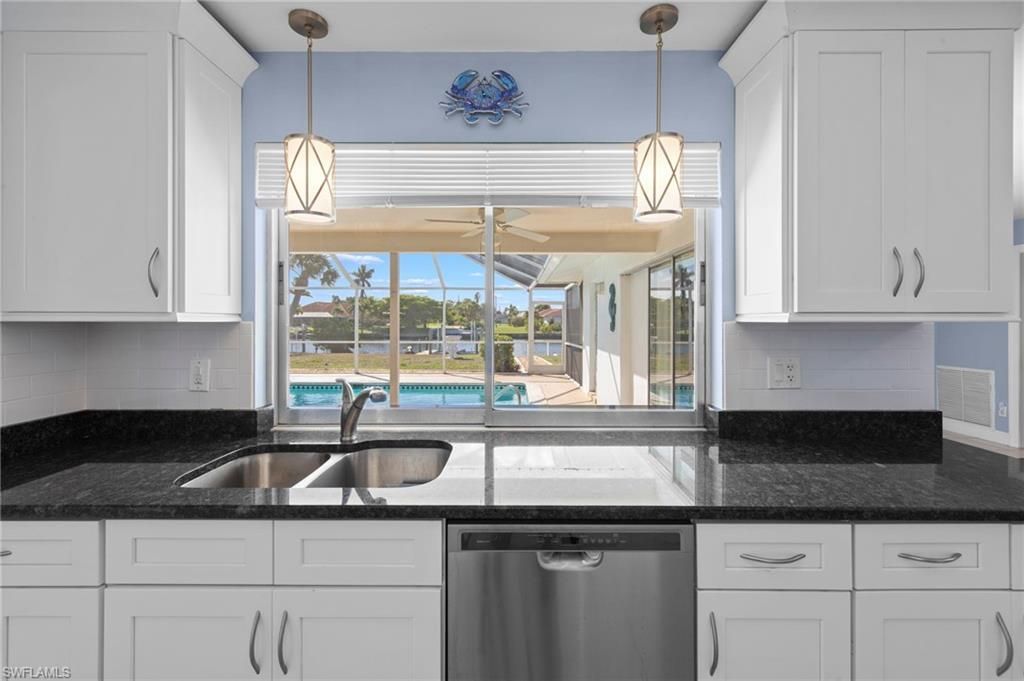 710 SE 43rd St , Cape Coral, FL 33904 Photo