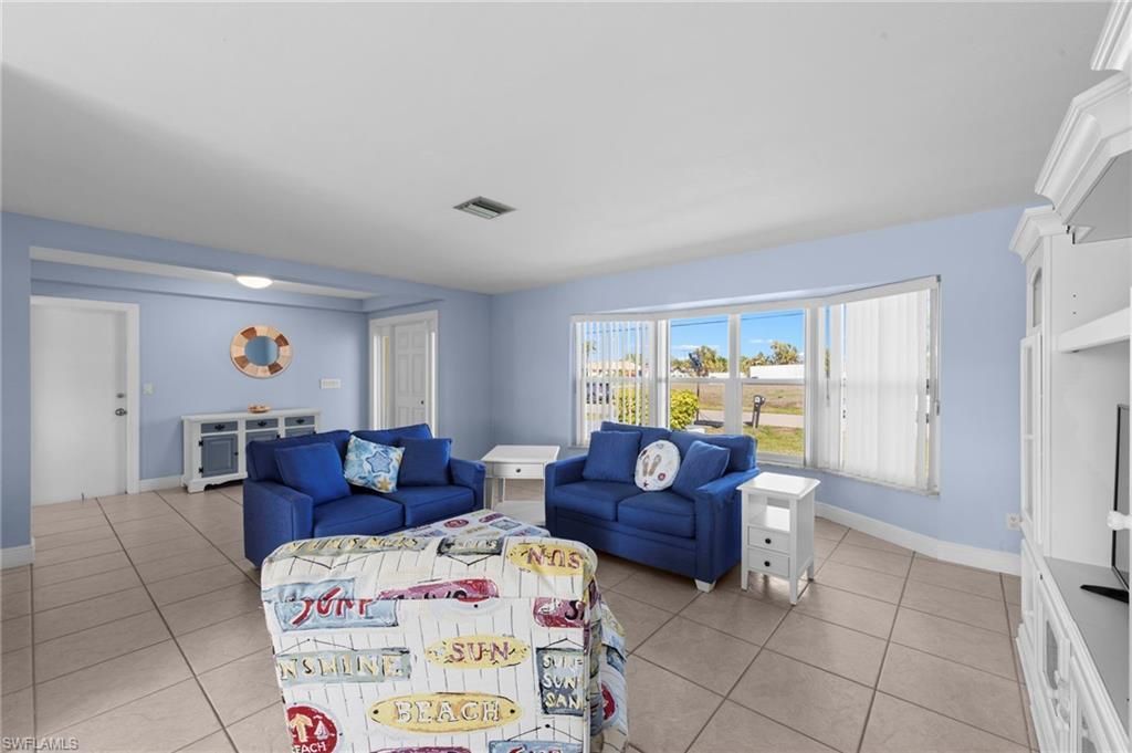 710 SE 43rd St , Cape Coral, FL 33904 Photo