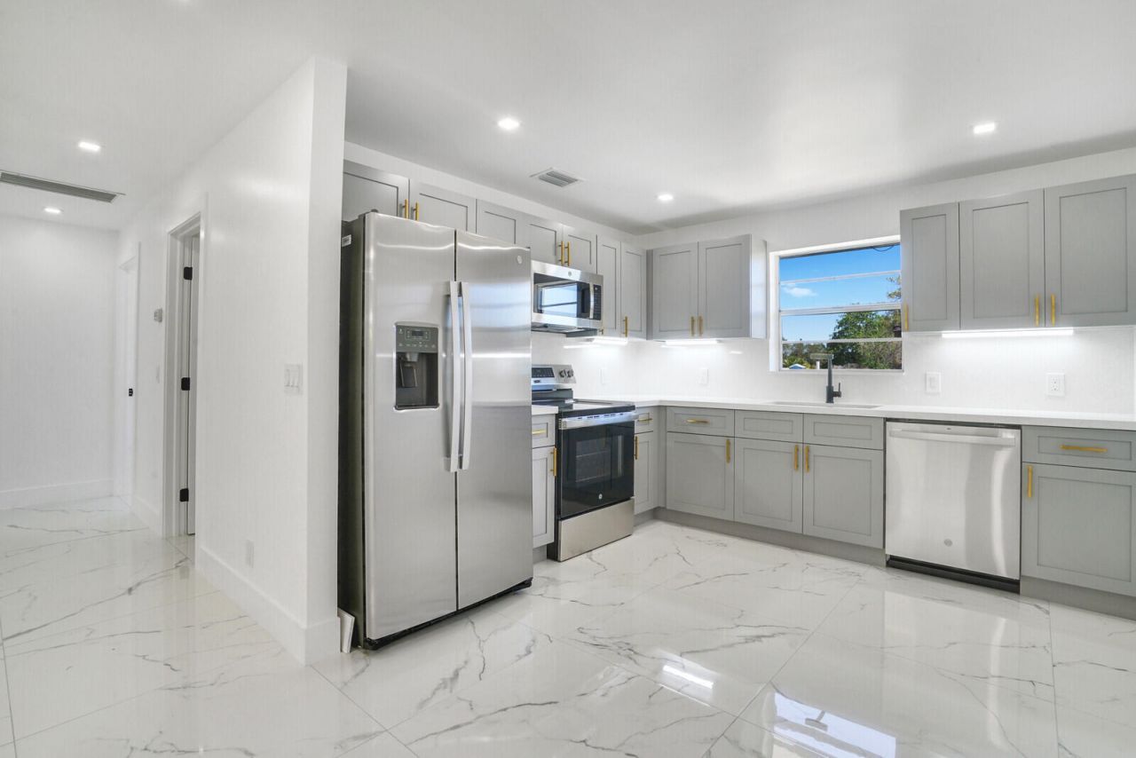 4098 Linda Lane, Palm Springs, FL 33406 Photo