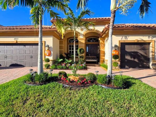 10311 Peninsula Place, Parkland, FL 33076