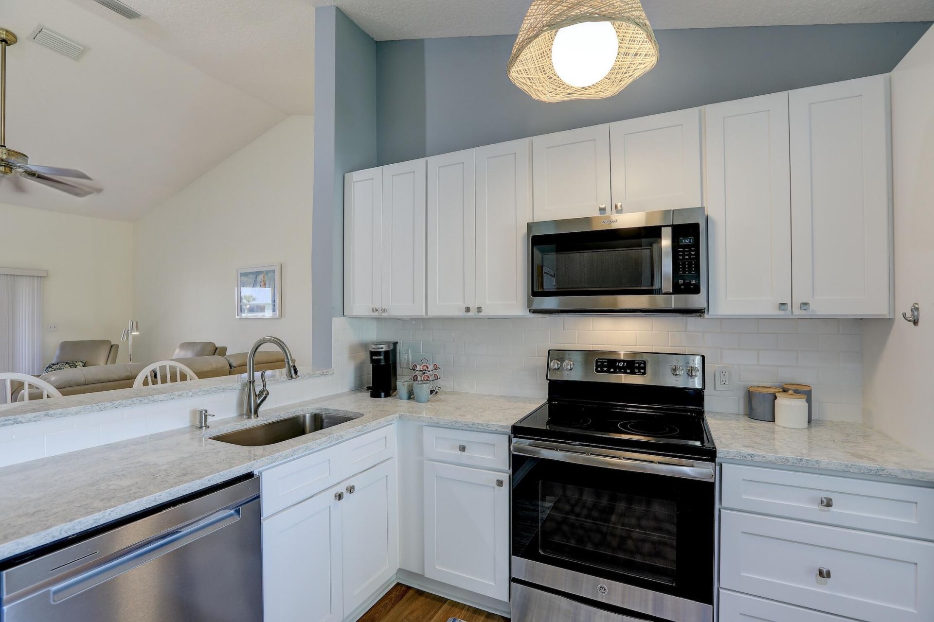 5720 Pelican Pointe Drive, Unit 3, Sebastian, FL 32958 Photo