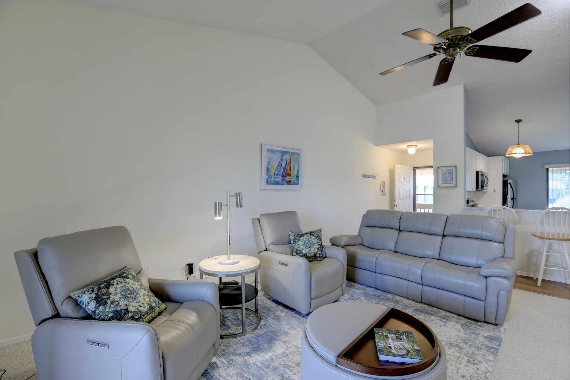 5720 Pelican Pointe Drive, Unit 3, Sebastian, FL 32958 Photo