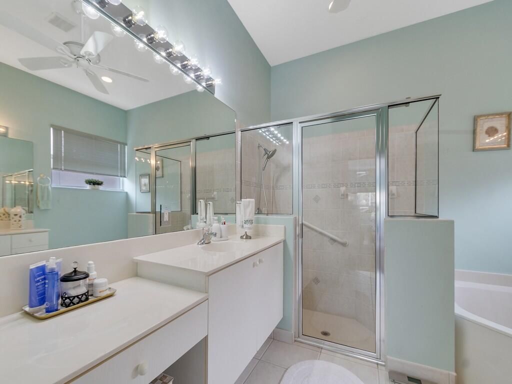 383 NW Sunview Way, Port Saint Lucie, FL 34986 Photo