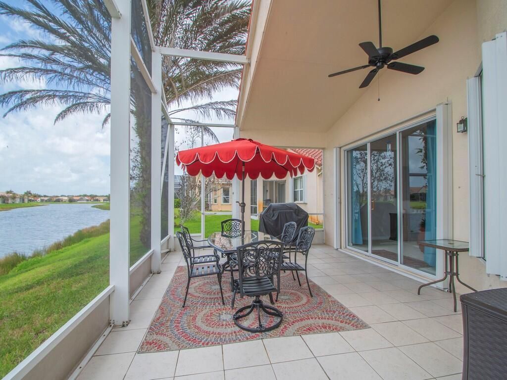 383 NW Sunview Way, Port Saint Lucie, FL 34986 Photo