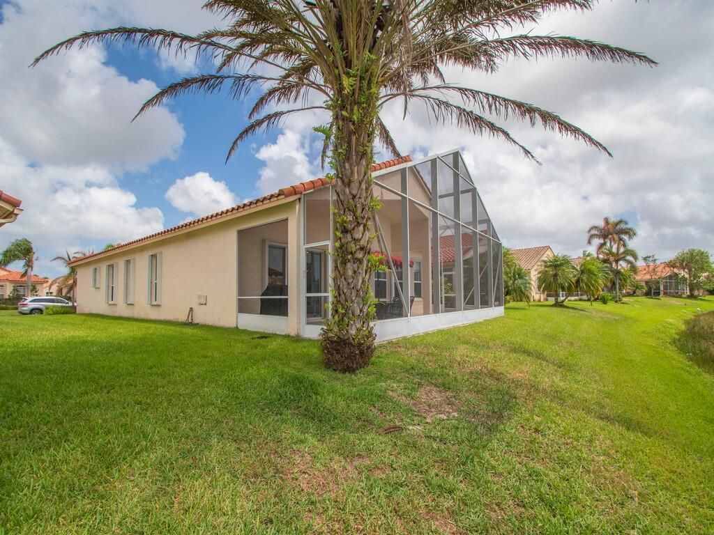 383 NW Sunview Way, Port Saint Lucie, FL 34986 Photo