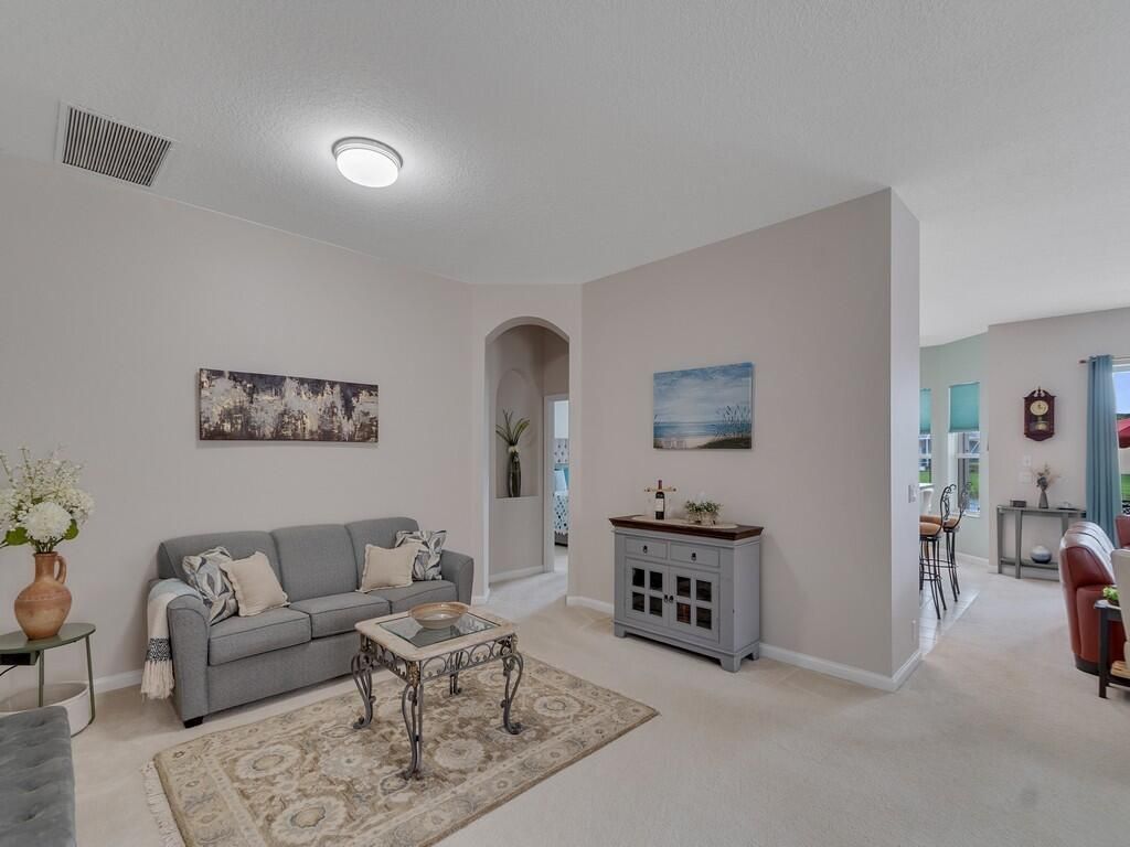 383 NW Sunview Way, Port Saint Lucie, FL 34986 Photo