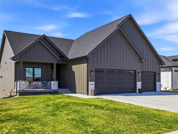 1302 NW Arbor Drive, Ankeny, IA 50023