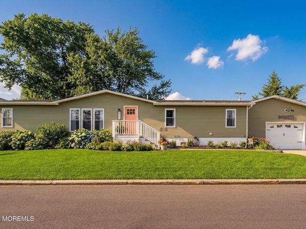 616 Newport Avenue, Ocean Gate, NJ 08740