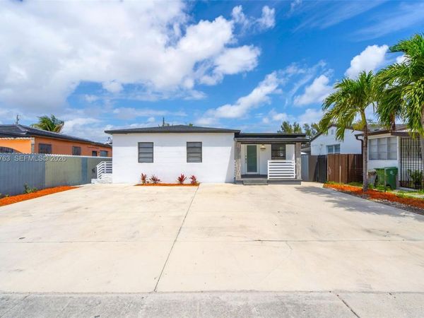 667 E 20th St , Hialeah, FL 33013