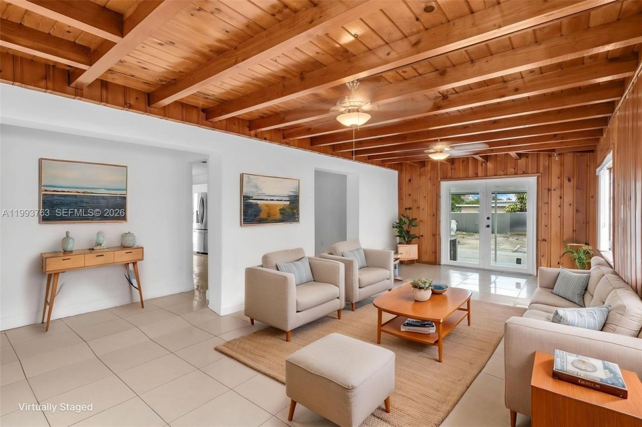 667 E 20th St , Hialeah, FL 33013 Photo