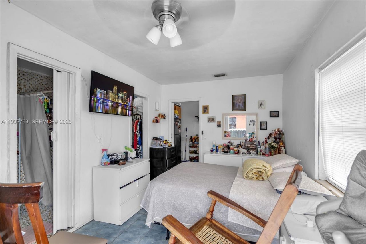 667 E 20th St , Hialeah, FL 33013 Photo