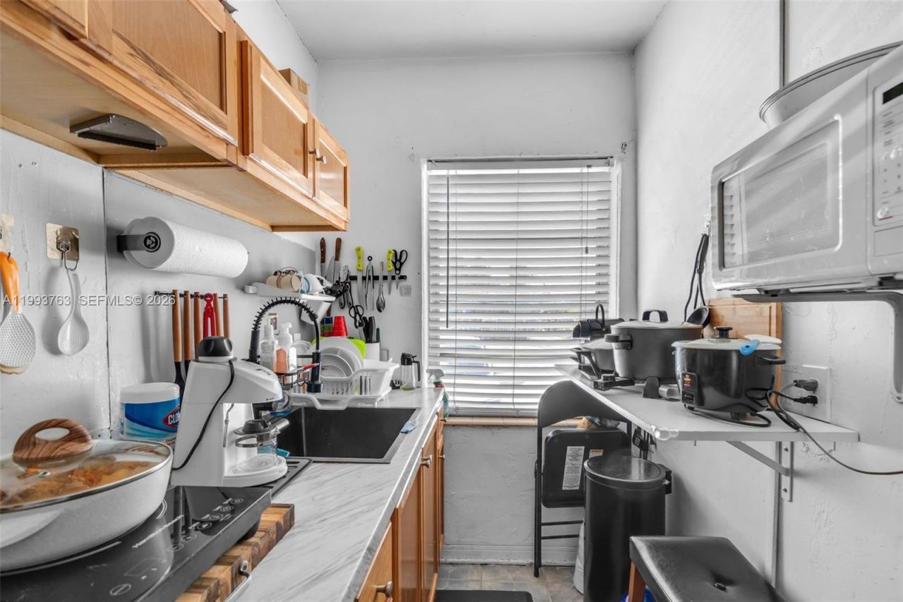 667 E 20th St , Hialeah, FL 33013 Photo