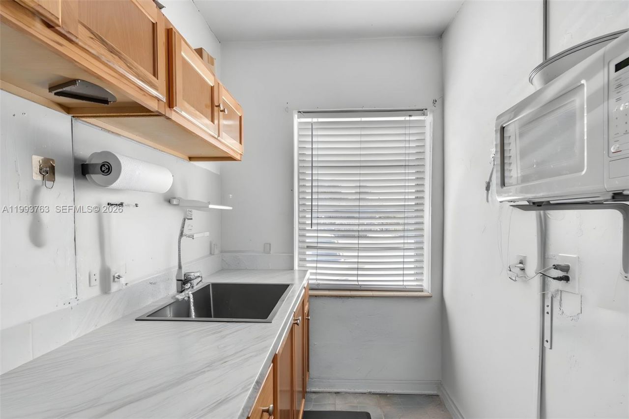 667 E 20th St , Hialeah, FL 33013 Photo