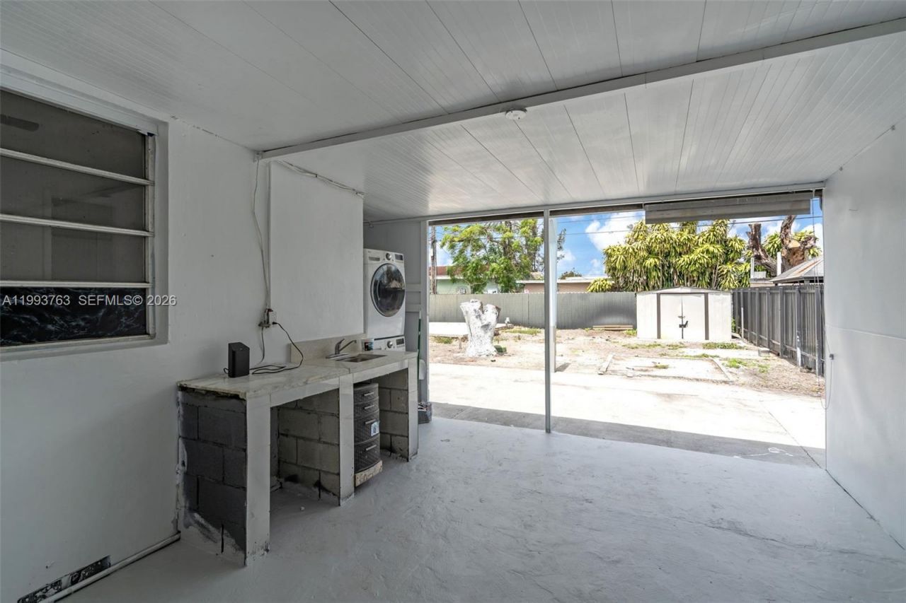 667 E 20th St , Hialeah, FL 33013 Photo