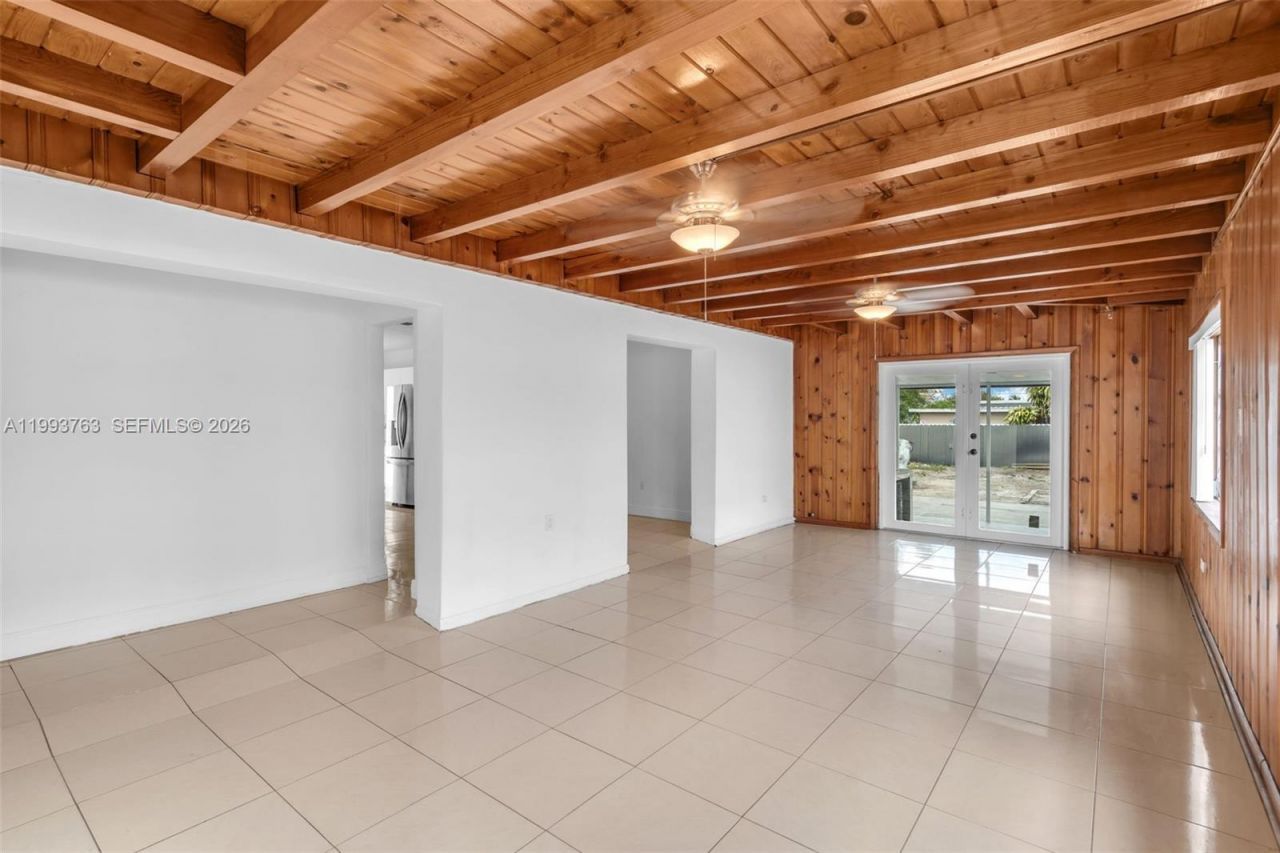 667 E 20th St , Hialeah, FL 33013 Photo