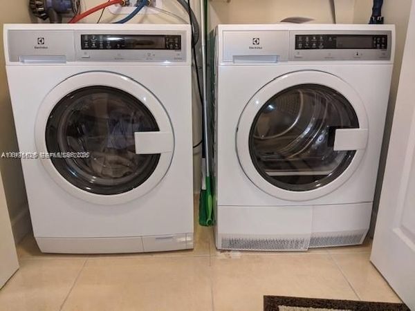 9301 SW 92nd Ave, Unit 210C, Miami, FL 33176