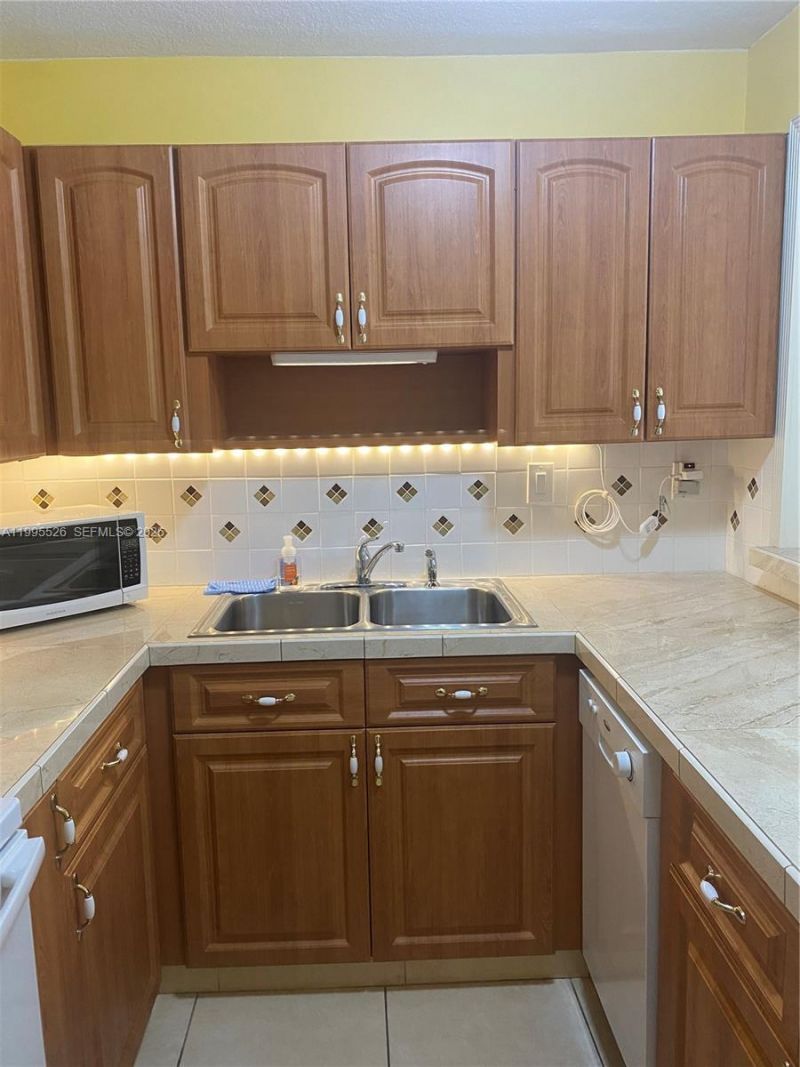 9301 SW 92nd Ave, Unit 210C, Miami, FL 33176 Photo