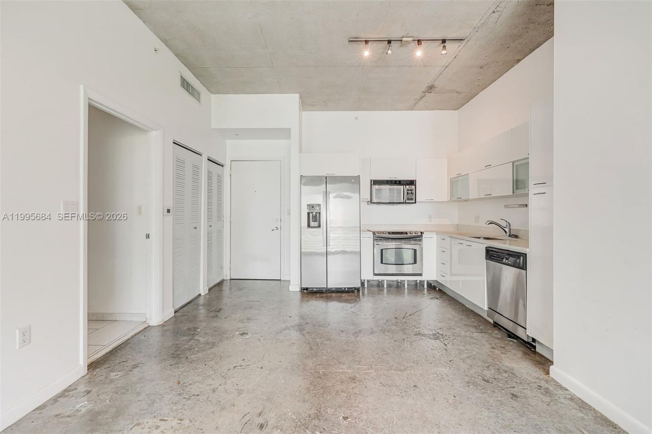 133 NE 2nd Ave, Unit 611, Miami, FL 33132 Photo