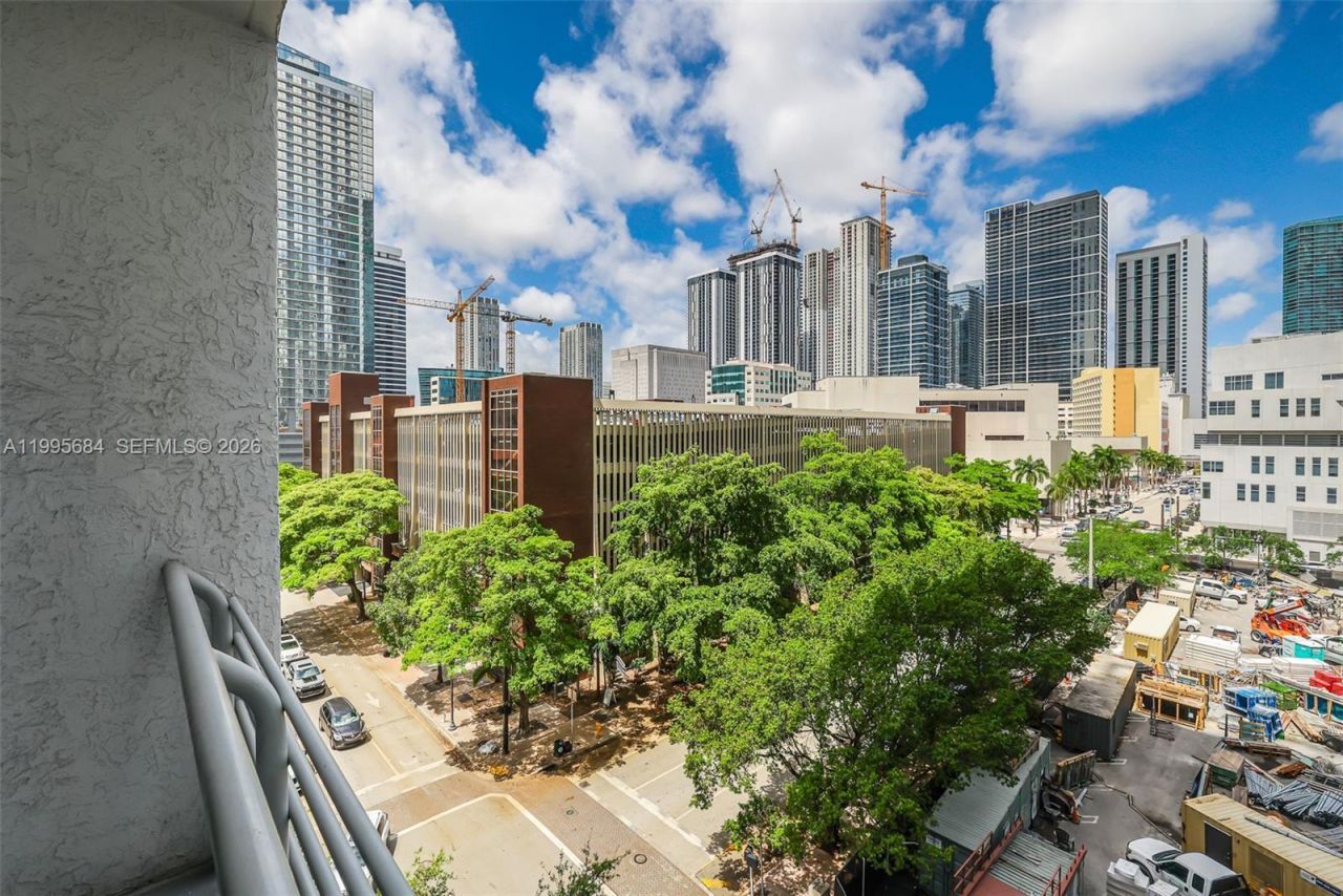 133 NE 2nd Ave, Unit 611, Miami, FL 33132 Photo