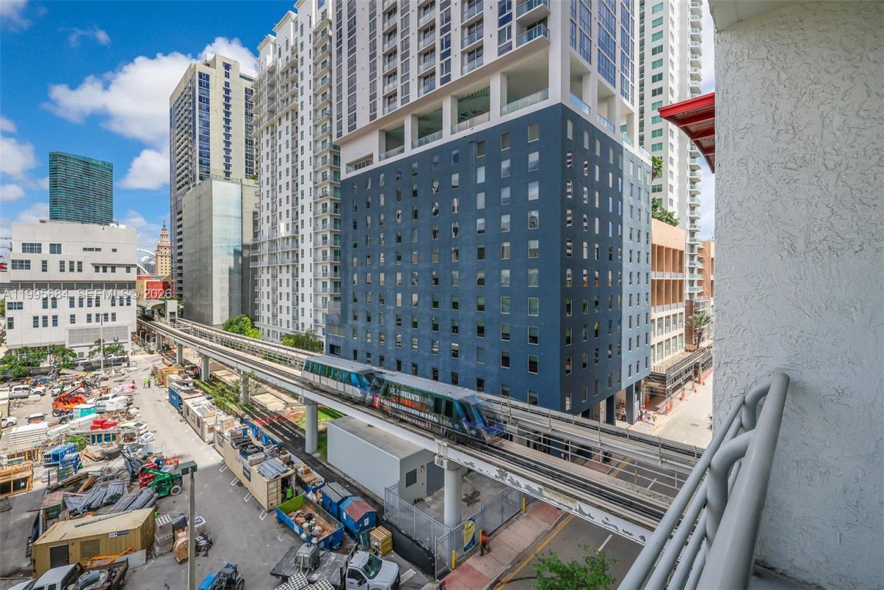 133 NE 2nd Ave, Unit 611, Miami, FL 33132 Photo