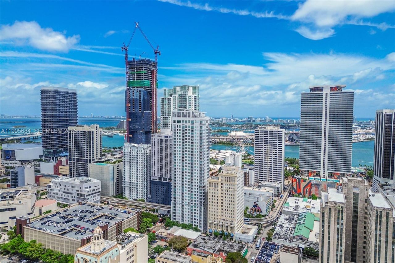 133 NE 2nd Ave, Unit 611, Miami, FL 33132 Photo