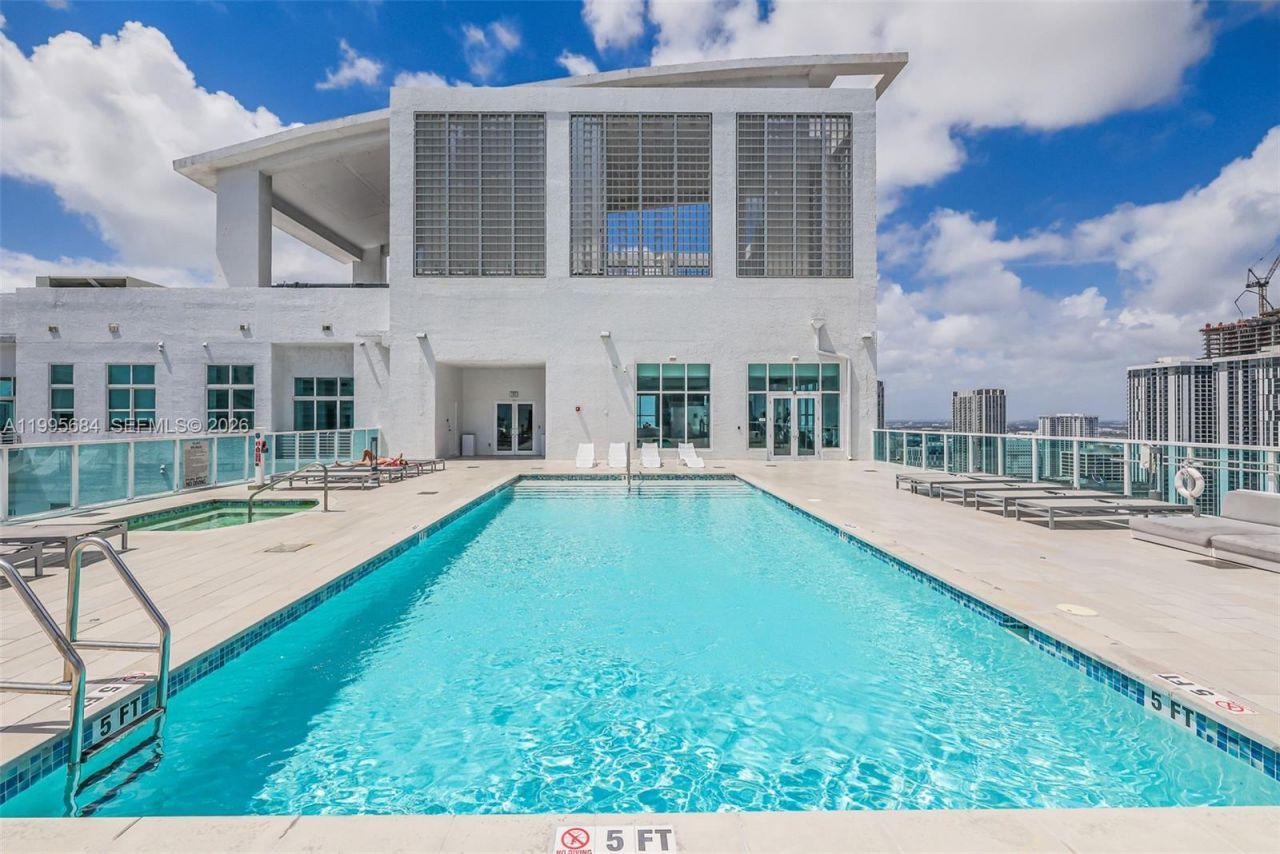 133 NE 2nd Ave, Unit 611, Miami, FL 33132 Photo