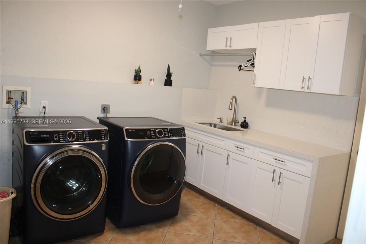 4931 SW 167th Ave, Southwest Ranches, FL 33331 Photo