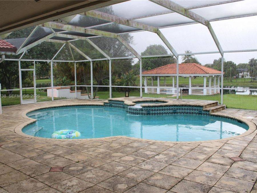 Property Image 52