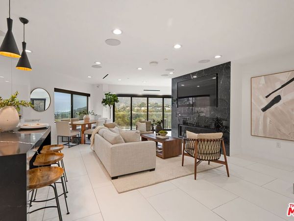 7141 Woodrow Wilson Drive , Los Angeles, CA 90068