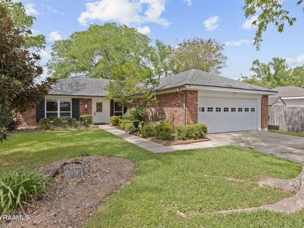 204 Larchwood Drive , Lafayette, LA 70503