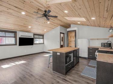 27843 Lakelawn Drive, Lindstrom, MN 55045