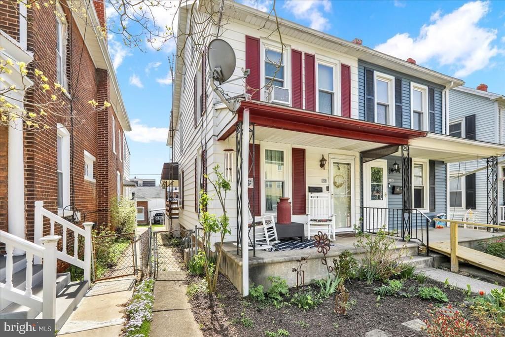 258 E WALNUT STREET, KUTZTOWN, PA 19530