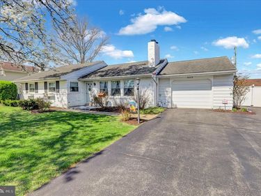 3029 MERRITT PARKWAY, READING, PA 19608
