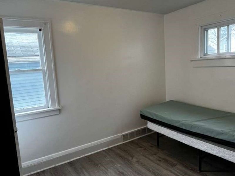 3993 W 23rd Street, Cleveland, OH 44109 Photo 4